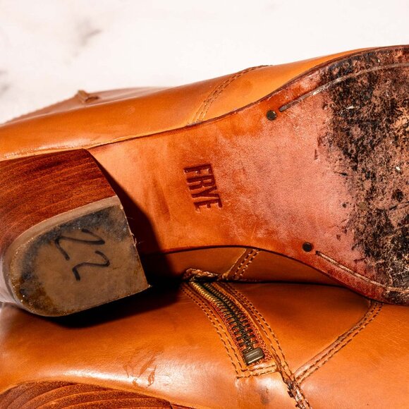 Frye Womens Jennifer Cognac Leather Pointed Toe Zip Up Cute Ankle Bootie - Picture 5 of 8